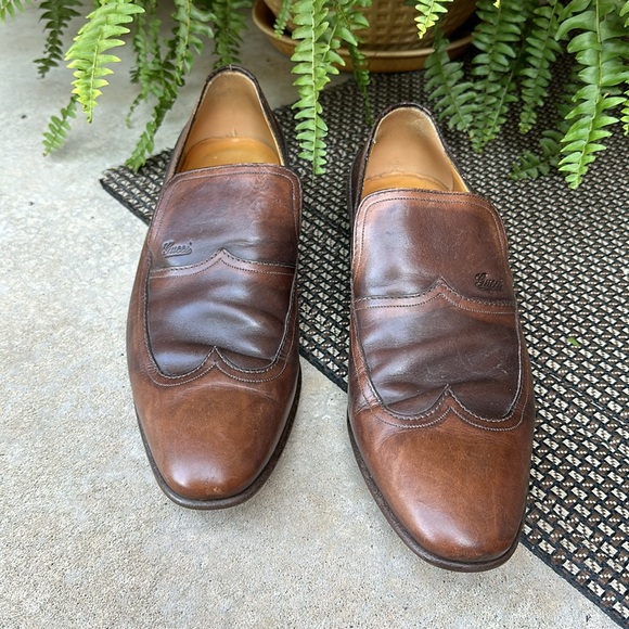 GUCCI Script Leather Loafers - Picture 2 of 9